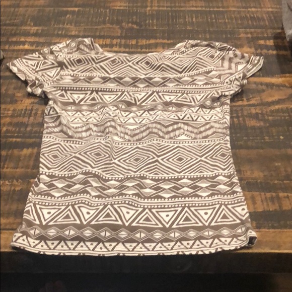 Shirt size small - Picture 2 of 2
